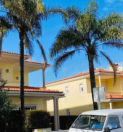 Casa de Férias Ocean, Surf, Golf Private With Pool Near Lagoon Casal do Narcizo
